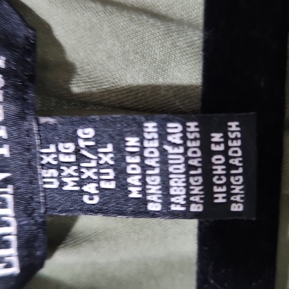 Ellen Tracy Military Green V Neck Top Sz XL - Picture 11 of 11